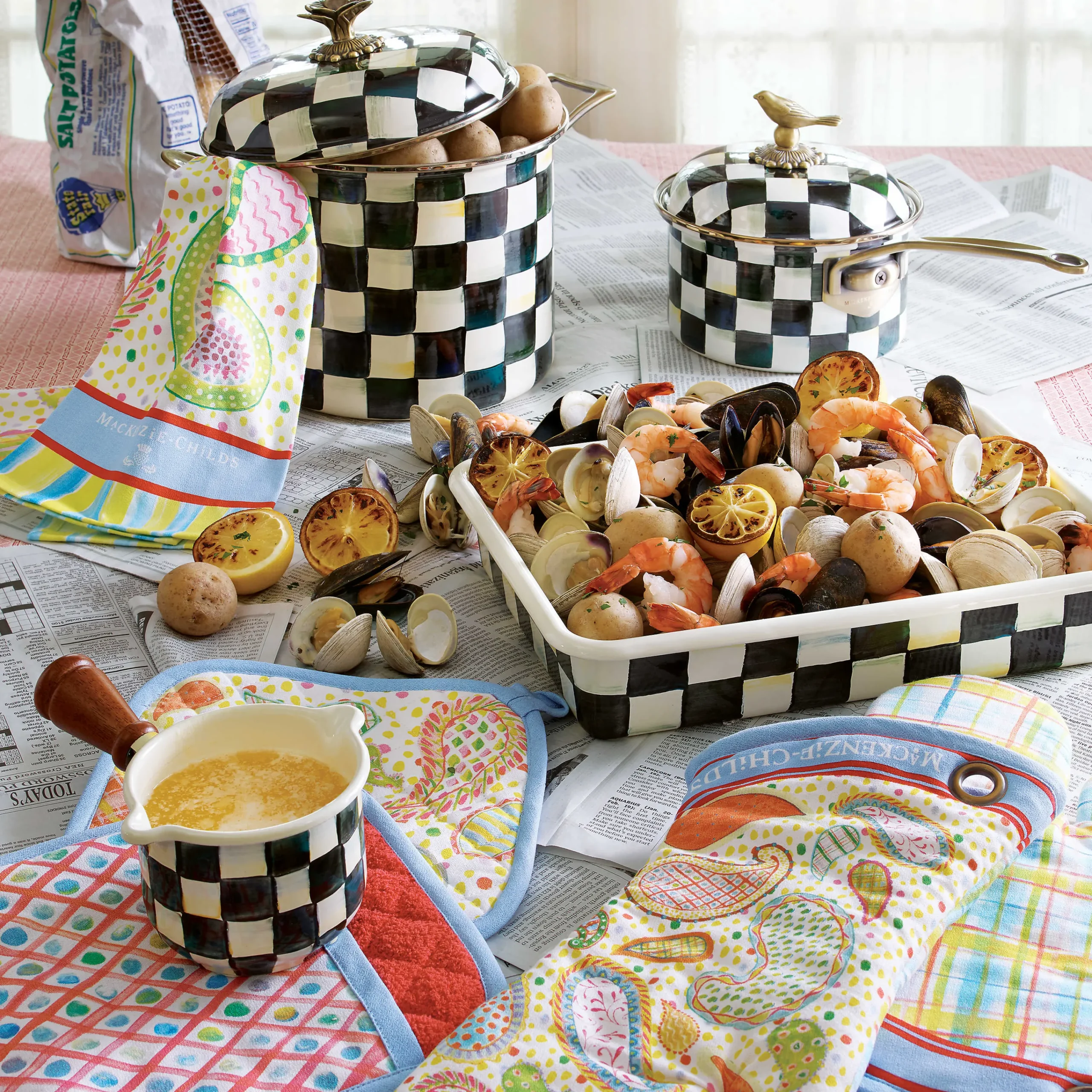 MacKenzie-Childs Courtly Check Enamel 7 Qt. Stockpot* Cookware & Bakeware