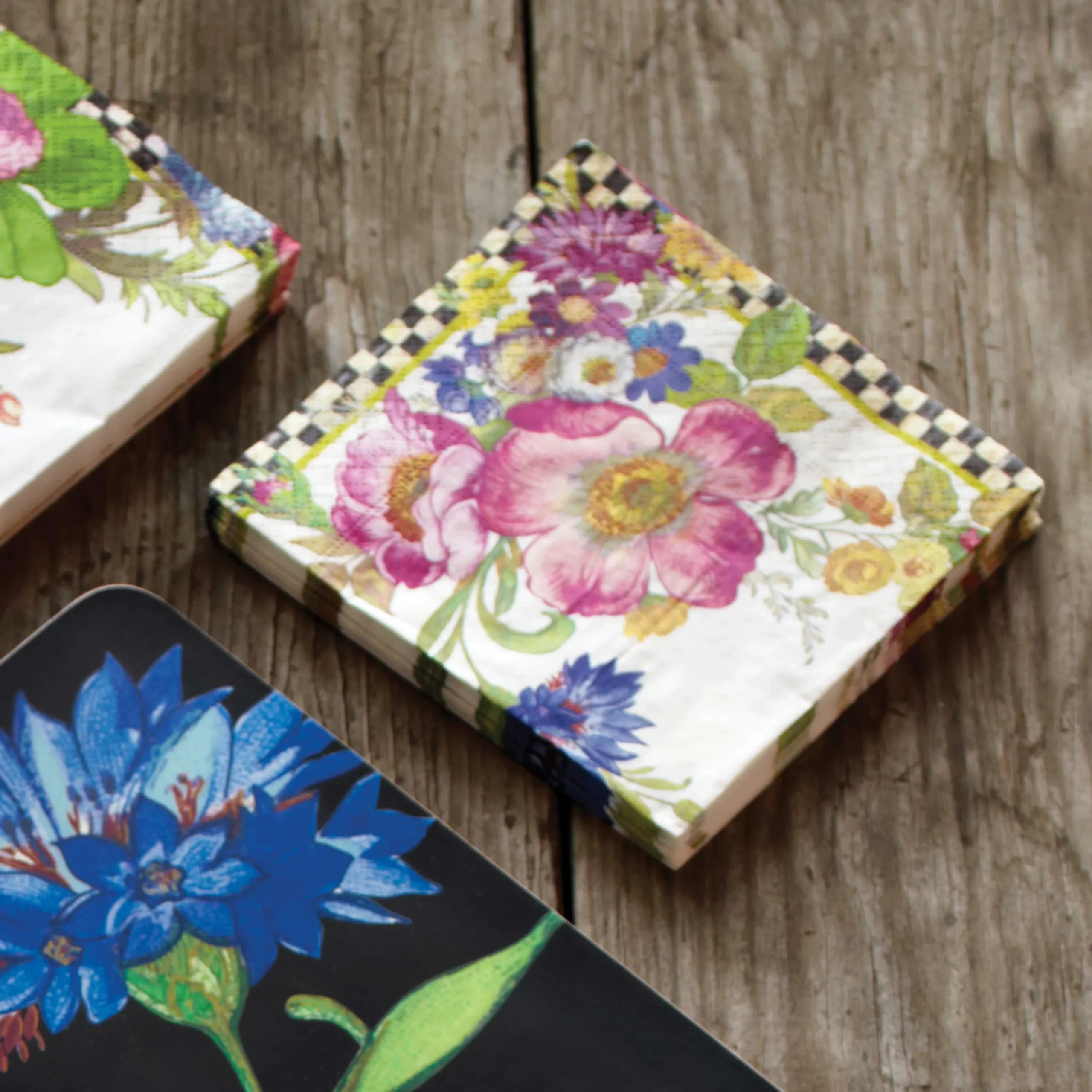 MacKenzie-Childs Flower Market Paper Napkins - Cocktail - White* Outdoor Entertaining