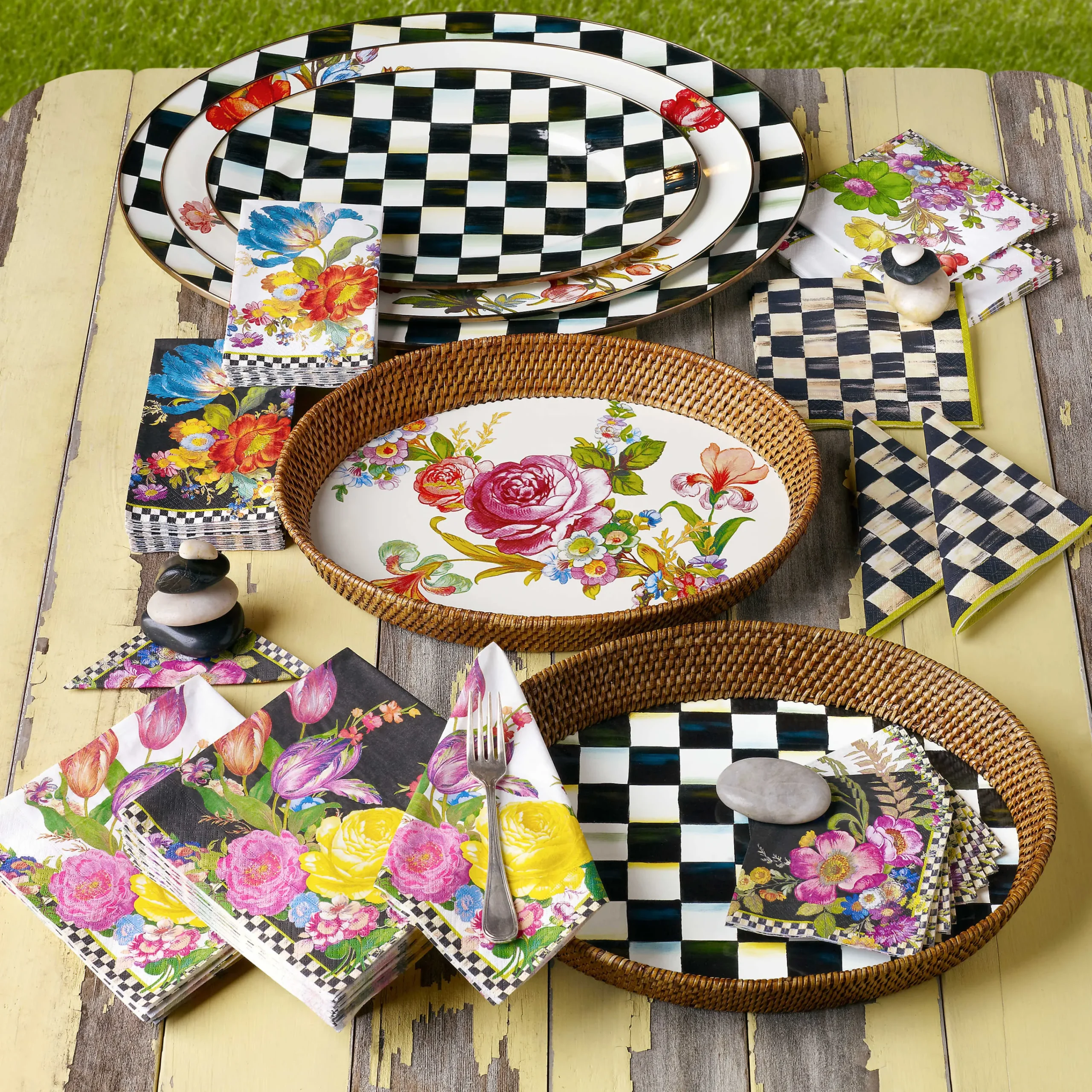 MacKenzie-Childs Flower Market Paper Napkins - Cocktail - White* Outdoor Entertaining