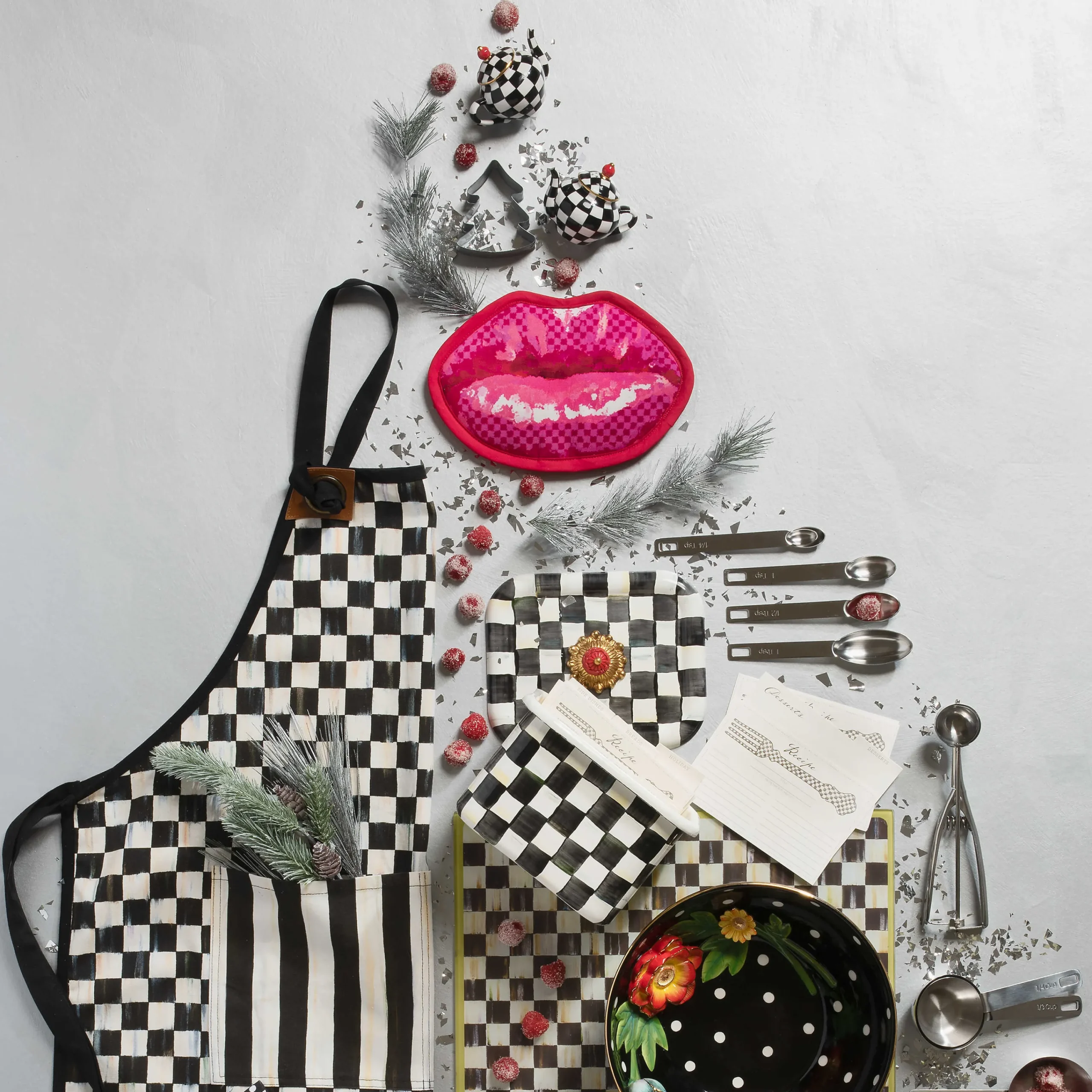 MacKenzie-Childs Pucker Up Potholder* Kitchen & Table Linens