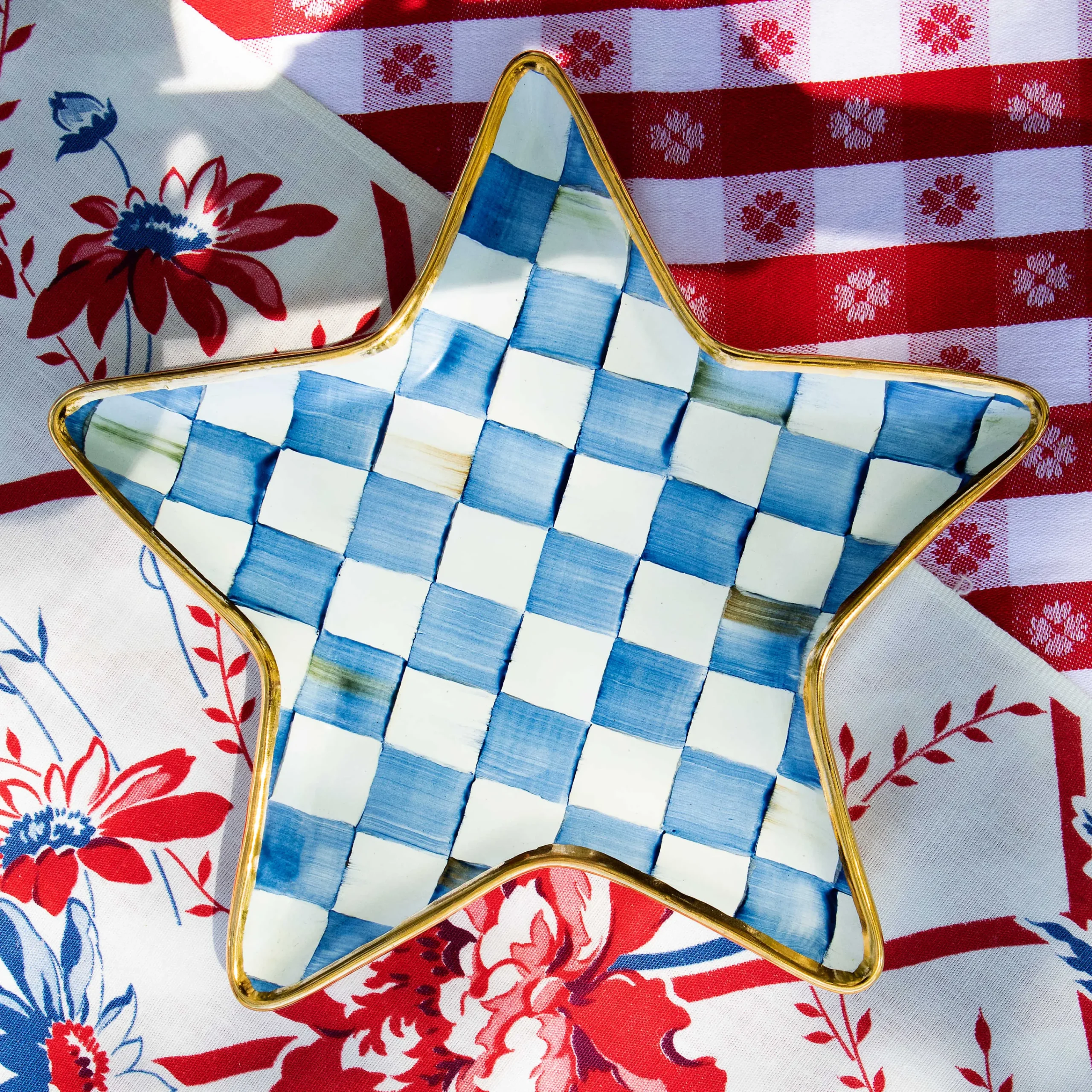 MacKenzie-Childs Royal Check Star Plate* Outdoor Entertaining
